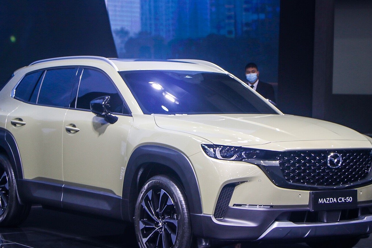 Mazda CX-50 — Кроссовер, вид сбоку